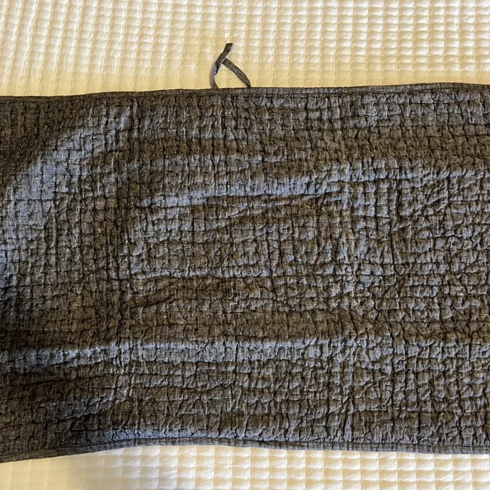 Vintage-Washed Hand-Quilted Belgian Flax Linen Coverlet Standard Pil
